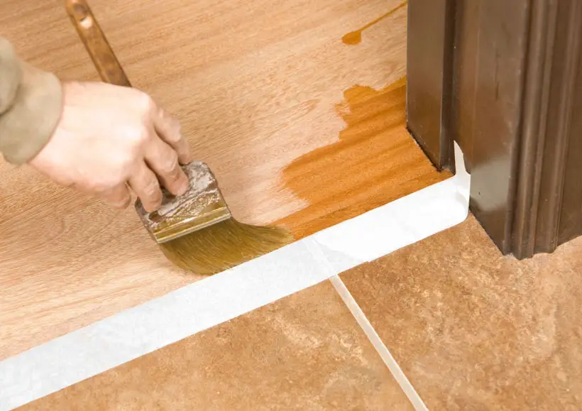 How to Prepare Vinyl Surface for Polyurethane