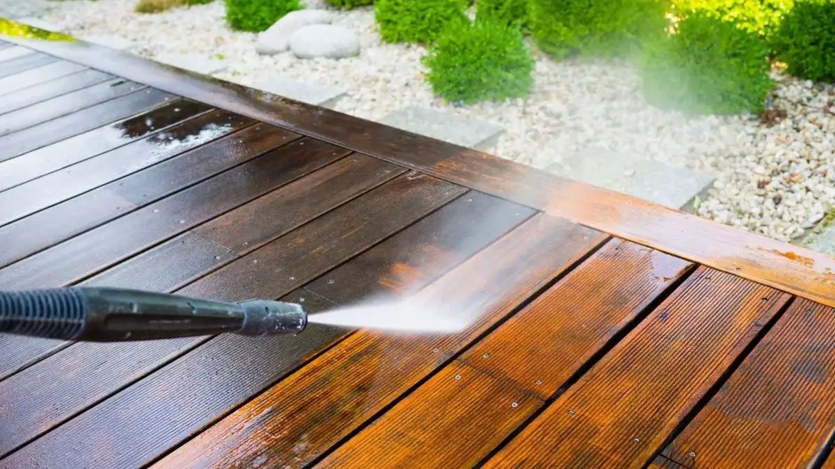 how-to-clean-wood-before-staining-don-t-forget-these-steps