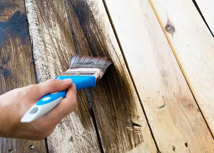 Are There Any Risks Of Painting Damp Wood
