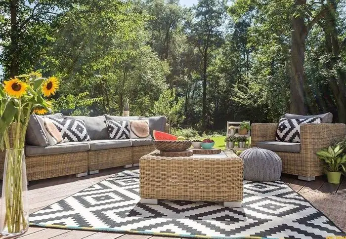 How Do Outdoor Rugs Damage Wood Decks